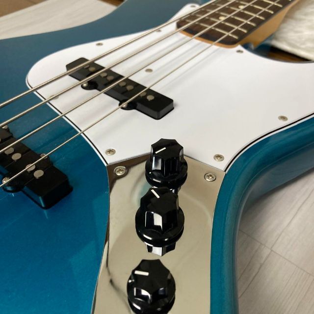 【4695】 coolz JAZZ BASS model blue 楽器のベース(エレキベース)の商品写真