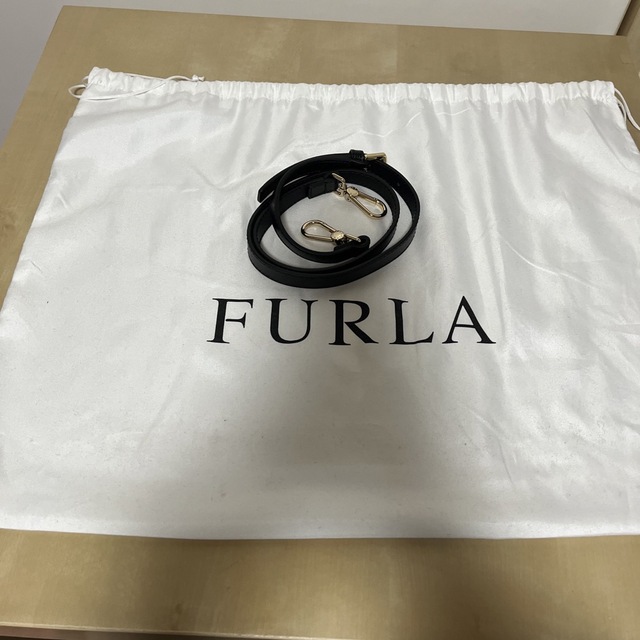 Furla(フルラ)のFURLA フルラ　パイパーＭ　旧モデル レディースのバッグ(ショルダーバッグ)の商品写真