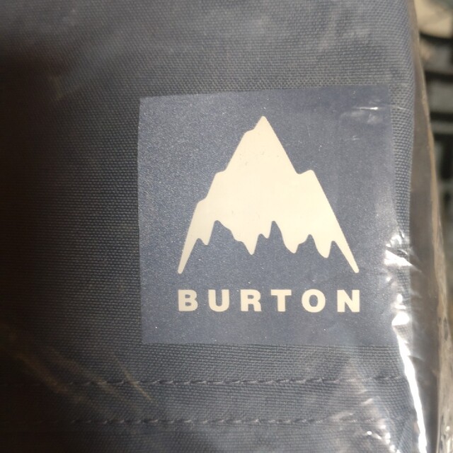 BURTON(バートン)の新品！希少バートンGORE-TEXスノボーパンツ！美しいシルバーブルー！タグ付き スポーツ/アウトドアのスノーボード(ウエア/装備)の商品写真