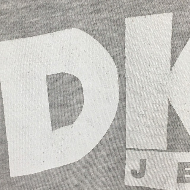 DKNY(ダナキャランニューヨーク)のDKNY/ダナキャランニューヨーク フード付き Tシャツ 半袖 ロゴプリント　サイズ：M位 ヘザーグレー古着 【中古】 メンズのトップス(Tシャツ/カットソー(半袖/袖なし))の商品写真