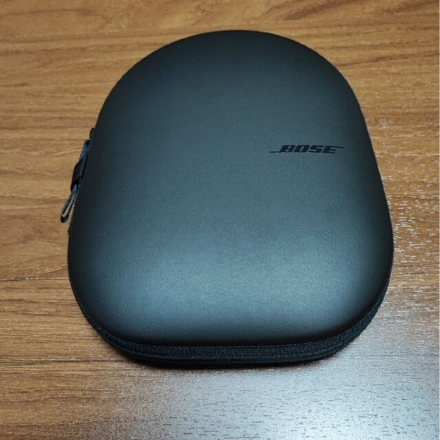 BOSE(ボーズ)のBose Noise Cancelling Headphones 700 スマホ/家電/カメラのオーディオ機器(ヘッドフォン/イヤフォン)の商品写真