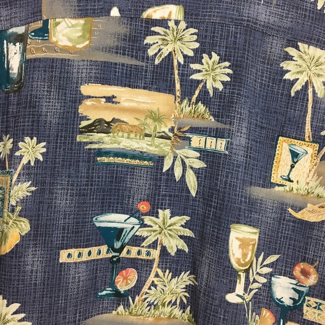 paradise collection レーヨン アロハシャツ 半袖 サイズ：M 総柄 ネイビー系