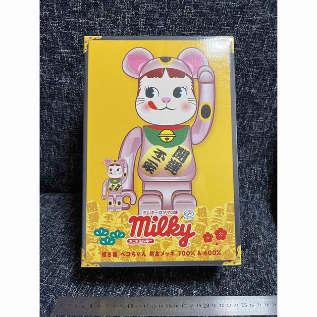 BE@RBRICK 招き猫 ペコちゃん 桃金メッキ 100％ ＆ 400％