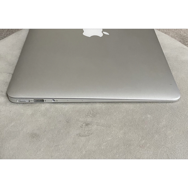 Mac (Apple)(マック)のMacBook Air 13inch i5 8GB 128GB SSD 2017 スマホ/家電/カメラのPC/タブレット(ノートPC)の商品写真