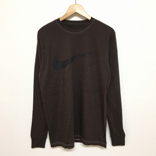 ナイキ(NIKE)の【STANDARD FIT】NIKE Over Dye L/S Tee ナイキ 後染め ロンT 長袖 スウッシュロゴ　サイズ：M ダークブラウン古着 【中古】(Tシャツ/カットソー(半袖/袖なし))