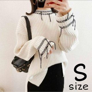 ザラ(ZARA)のZARA　ステッチディテール ニットセーター　Sサイズ　エクリュ(ニット/セーター)