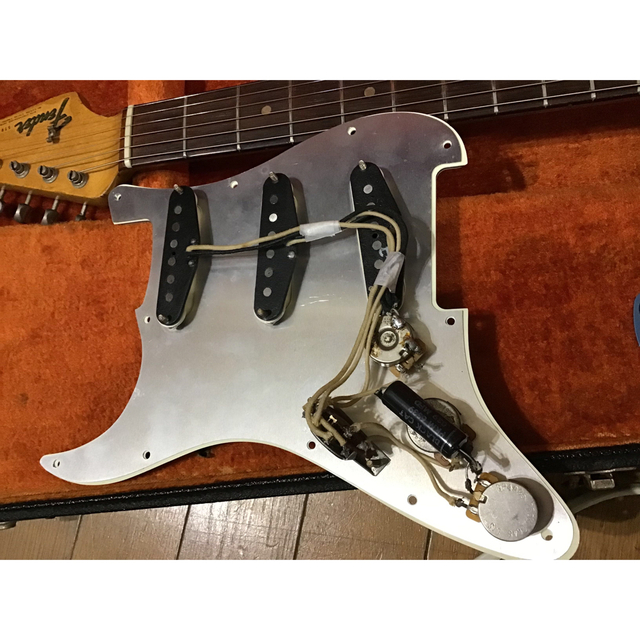 Fender(フェンダー)のジョナサン様専用　フェンダー　カスタムショップ　ピックガード　アッセンブリー付 楽器のギター(エレキギター)の商品写真