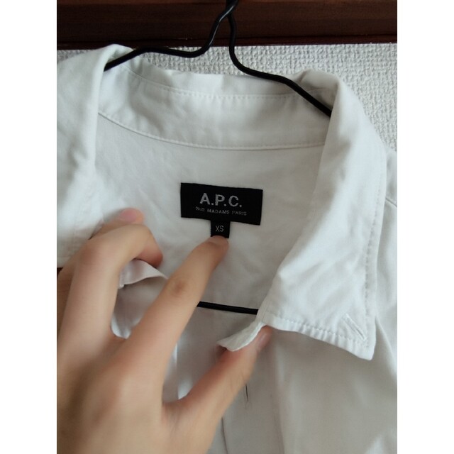 A.P.C(アーペーセー)のAPC シャツ 白 ホワイト メンズのトップス(シャツ)の商品写真
