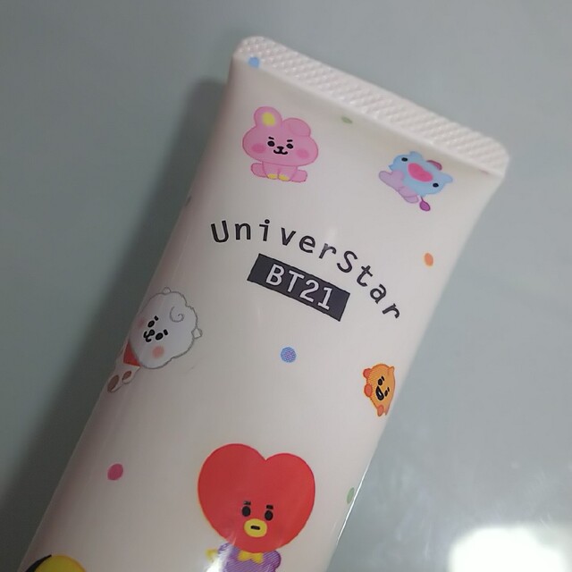 防弾少年団(BTS)(ボウダンショウネンダン)のBTS BT21 ハンドミルク コスメ/美容のボディケア(ハンドクリーム)の商品写真