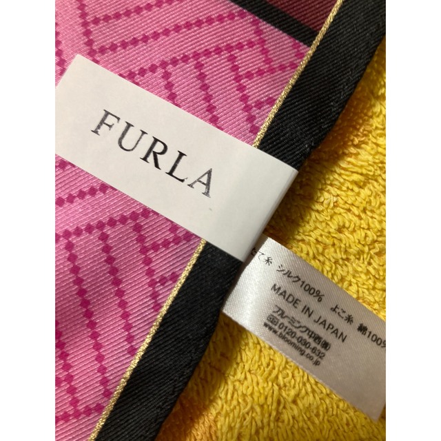 Furla(フルラ)のフルラ  シルクスカーフ　ピンクエンジ レディースのファッション小物(バンダナ/スカーフ)の商品写真