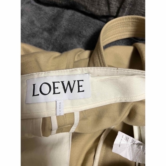 登坂広臣さん着用 LOEWE ベルト付きパンツ-