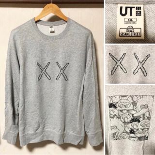 ユニクロ(UNIQLO)の大人気❗️KAWS カウズ × UT コラボ スウェット XXL グレー(スウェット)