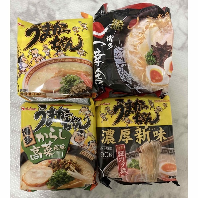 ハウス食品(ハウスショクヒン)の【九州限定】うまかっちゃん　3種と　一幸舎　食べ比べ　４食セット 食品/飲料/酒の加工食品(インスタント食品)の商品写真