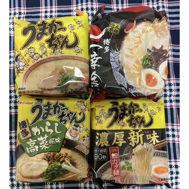 ハウス食品(ハウスショクヒン)の【九州限定】うまかっちゃん　3種と　一幸舎　食べ比べ　４食セット 食品/飲料/酒の加工食品(インスタント食品)の商品写真