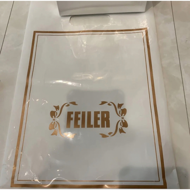 FEILER(フェイラー)のフェイラーボックスティッシュカバー、ハンカチセット レディースのファッション小物(ハンカチ)の商品写真