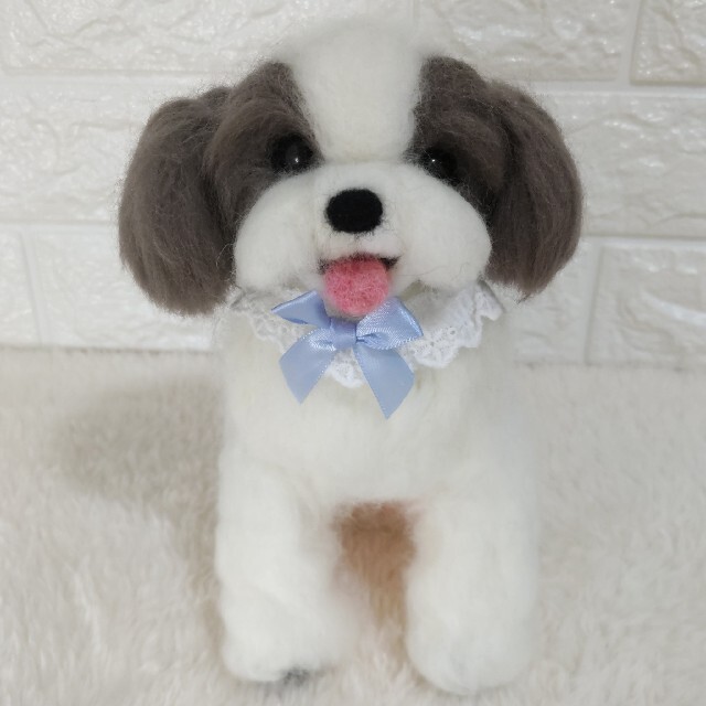 羊毛フェルト　犬　シーズー　ハンドメイド