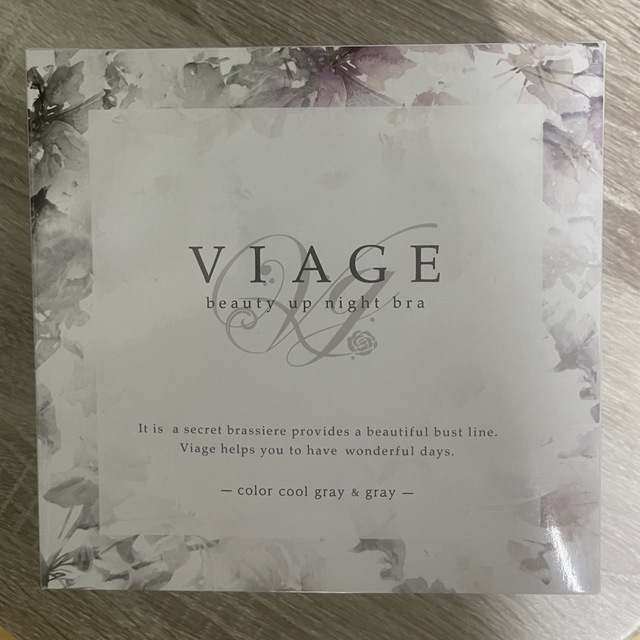 VIAGE(ヴィアージュ)のVIAGE ナイトブラ　クールグレー　ＳＭ レディースの下着/アンダーウェア(ブラ)の商品写真