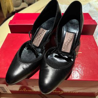 サルヴァトーレフェラガモ(Salvatore Ferragamo)のSalvatore Ferragamoフェラガモ＊リボンヒール♡(ハイヒール/パンプス)