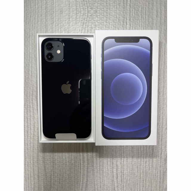 iPhone 12 ブラック 64 GB au-