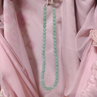 お値下げ エメラルドグリーン色の天然石がおしゃれな ネックレス(未使用)(ネックレス)