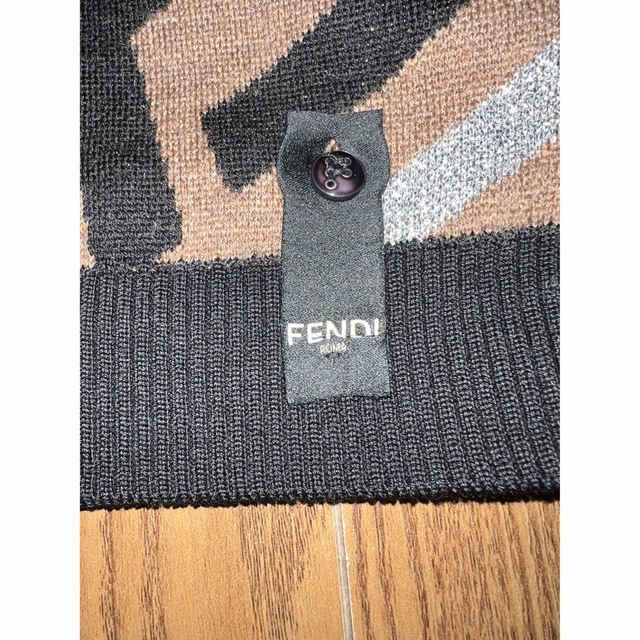 FENDI(フェンディ)の確実正規品　希少　FENDI ズッカ柄　セーター　ニット　サイズ44 メンズのトップス(ニット/セーター)の商品写真