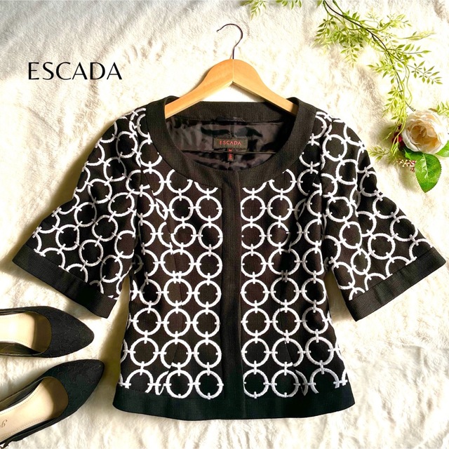 高級【ESCADA】エスカーダ ノーカラージャケット 刺繍 34 Sサイズ