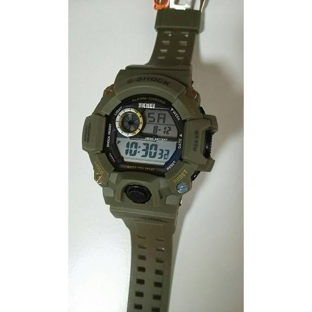 （緑） カモフラ S-SHOCK★メンズ時計★耐水★LEDバックライト★ メンズの時計(腕時計(デジタル))の商品写真