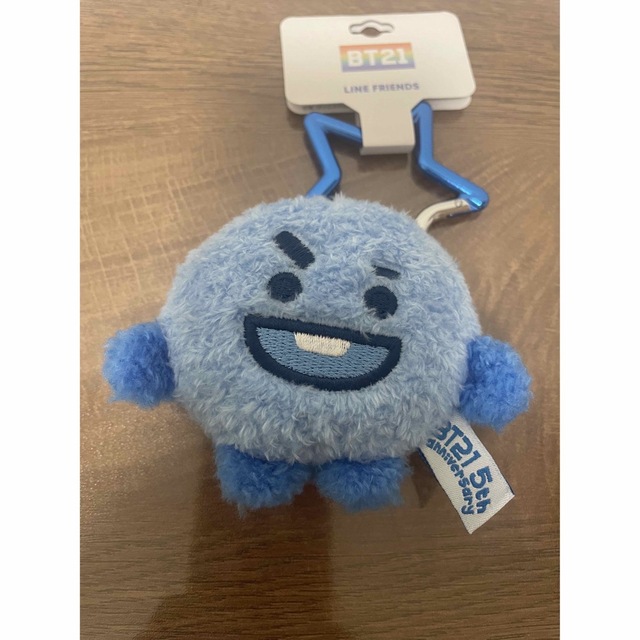 BT21(ビーティーイシビル)のBT21 5周年 レインボーカラーマスコット ヴィレヴァン SHOOKY エンタメ/ホビーのタレントグッズ(アイドルグッズ)の商品写真