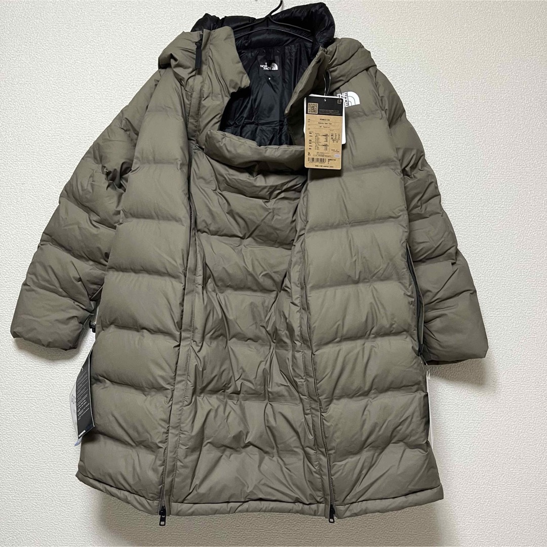 THE NORTH FACE(ザノースフェイス)のTHE NORTH FACE  マタニティダウンコート　ウォルナット レディースのジャケット/アウター(ダウンジャケット)の商品写真