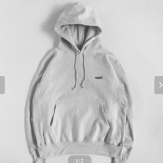 ワンエルディーケーセレクト(1LDK SELECT)の【Lサイズ】700FILL Small Payment Logo Hooded(パーカー)