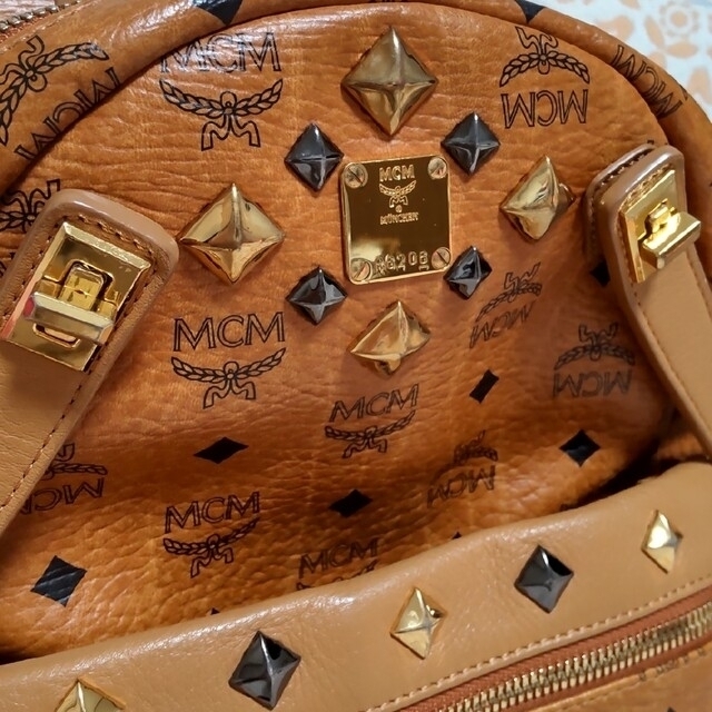 MCM(エムシーエム)のMCM リュック レディースのバッグ(リュック/バックパック)の商品写真