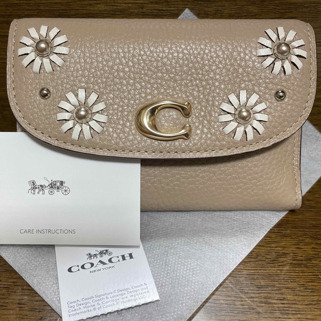 新品★コーチ　coach Cマーク　折り財布