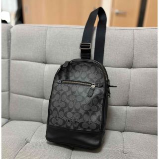 コーチ(COACH)のCOACH バッグ ショルダーバッグ F37573 チャコール×ブラック(ボディーバッグ)