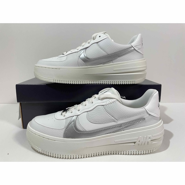 【新品】24cm NIKE AIRFORCE1 プラットフォーム ホワイト