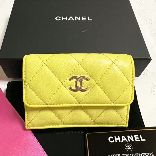 CHANEL(シャネル)の【専用】CHANEL   シャネル マトラッセ3つ折り財布 ラムスキン レディースのファッション小物(財布)の商品写真