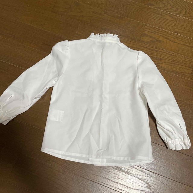 女児　白ブラウス　95 キッズ/ベビー/マタニティのキッズ服女の子用(90cm~)(ブラウス)の商品写真