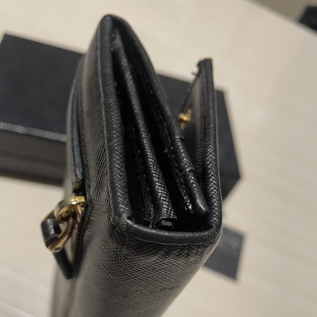 PRADA(プラダ)のPRADA長財布　黒　SAFFIANONETAL レディースのファッション小物(財布)の商品写真