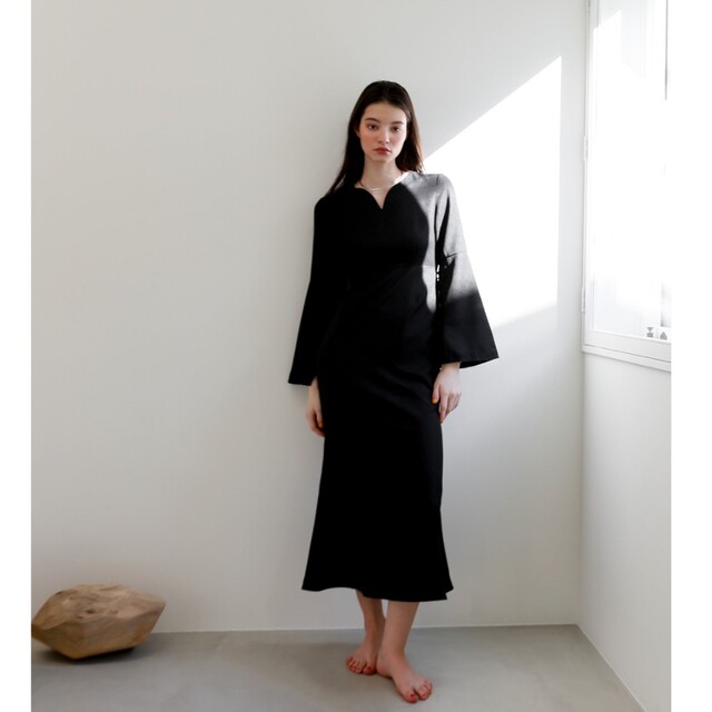 katrin tokyo / bell sleeve slit onepiece レディースのワンピース(ロングワンピース/マキシワンピース)の商品写真