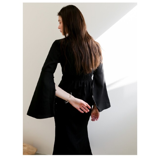 katrin tokyo / bell sleeve slit onepiece 2