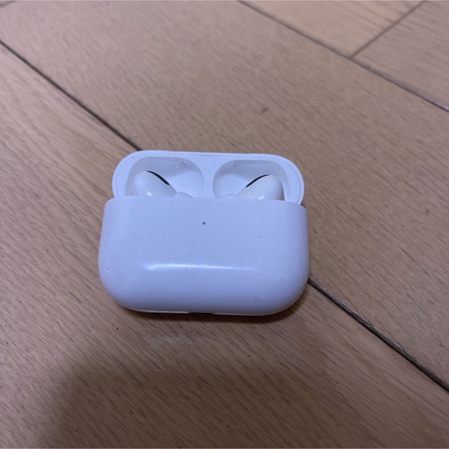 Apple AirPods Pro(第1世代) （イヤホン新品、充電器）