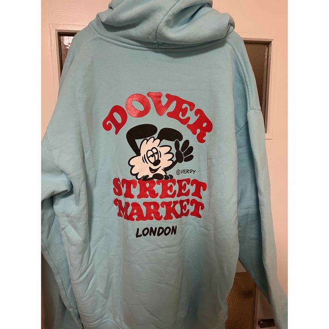 Girls Don't Cry(ガールズドントクライ)のdover street market verdy hoodie  メンズのトップス(パーカー)の商品写真