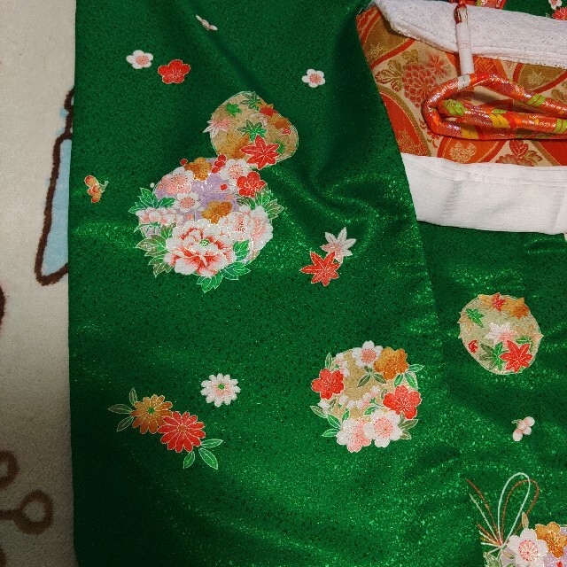 特別訳あり特価】 7歳七五三祝着物フルセット明るい緑花くす玉花輪着物