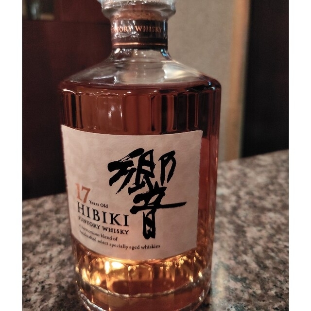 サントリーウイスキー響17年 700ml 最新コレックション aleksandra