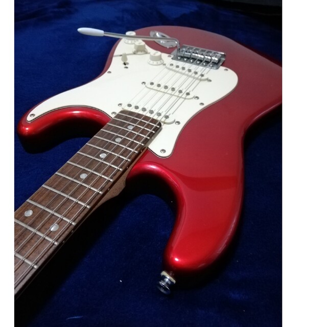 フェルナンデス ストラト 赤 エレキギター オマケ ケース付き 初心者最適！ 楽器のギター(エレキギター)の商品写真