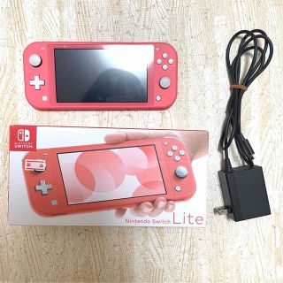 ニンテンドースイッチ(Nintendo Switch)の【美品】NINTENDO SWITCH LITE コーラルピンク(携帯用ゲーム機本体)