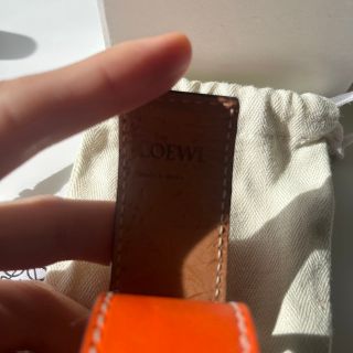 超美品 LOEWE ロエベ スモール スラップ ブレスレット レザー オレンジ
