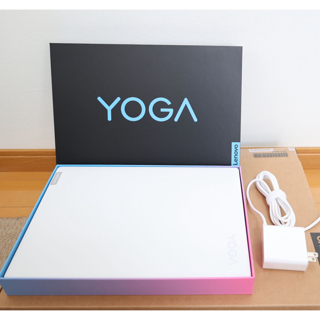 最新Lenovo yoga slim 770i  carbon  office付