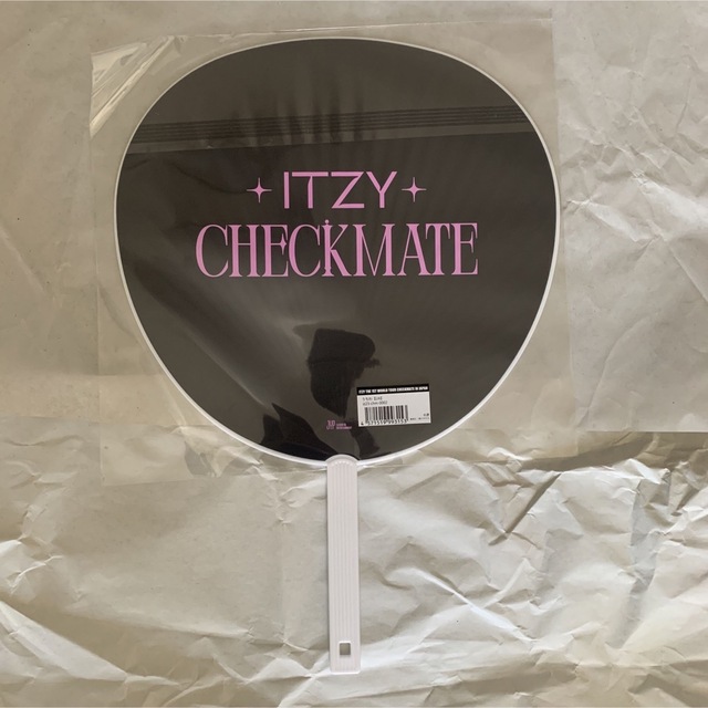 itzy リア　checkmate うちわ