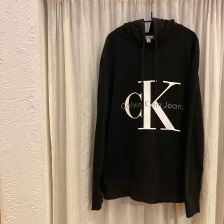 カルバンクライン(Calvin Klein)の美品送料込み　カルバンクライン　パーカー　プルオーバー　CK ロゴ　ブラック(パーカー)