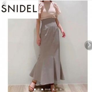 スナイデル(SNIDEL)のsnidel  ハイウエストタイトヘムフレアスカート(ロングスカート)